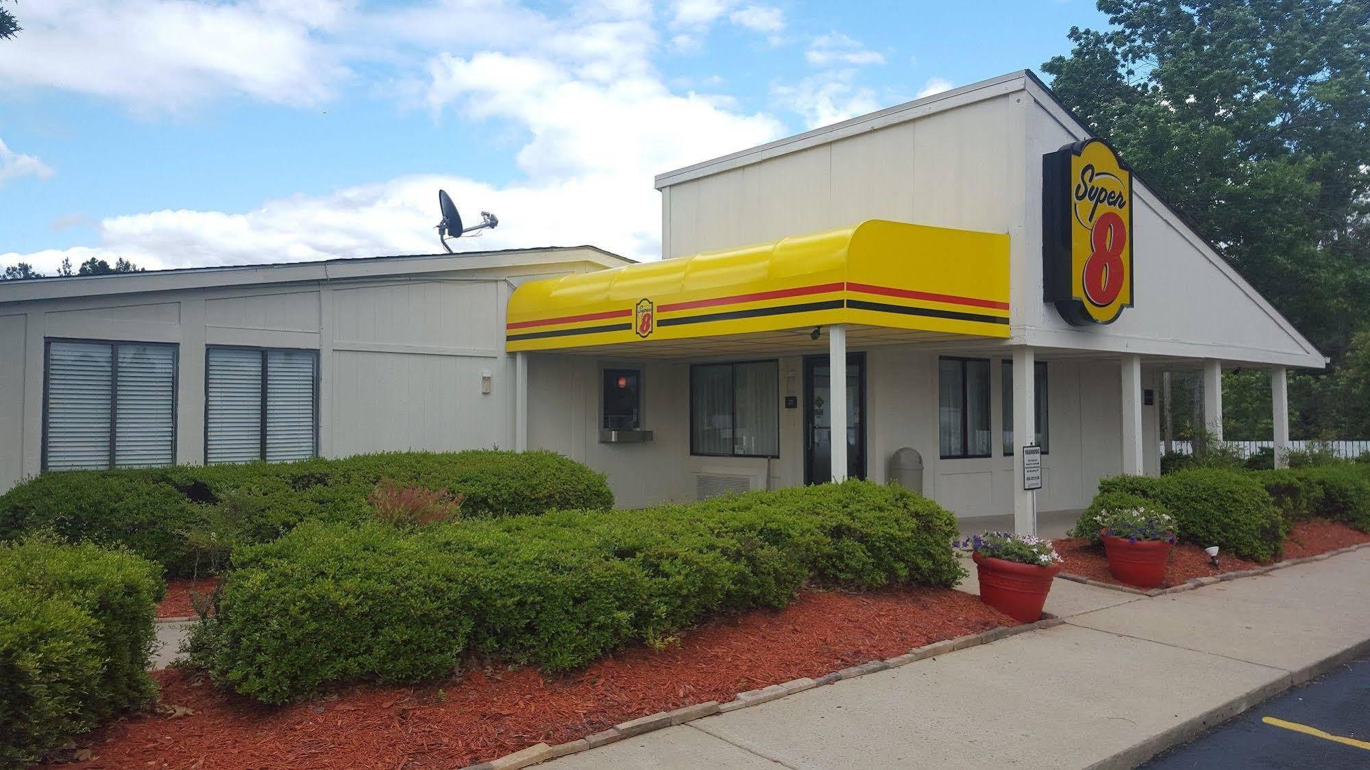 Super 8 By Wyndham Aberdeen Southern Pines Экстерьер фото