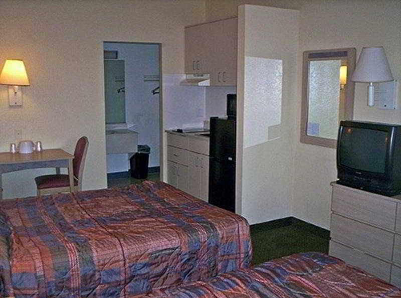 Super 8 By Wyndham Aberdeen Southern Pines Экстерьер фото
