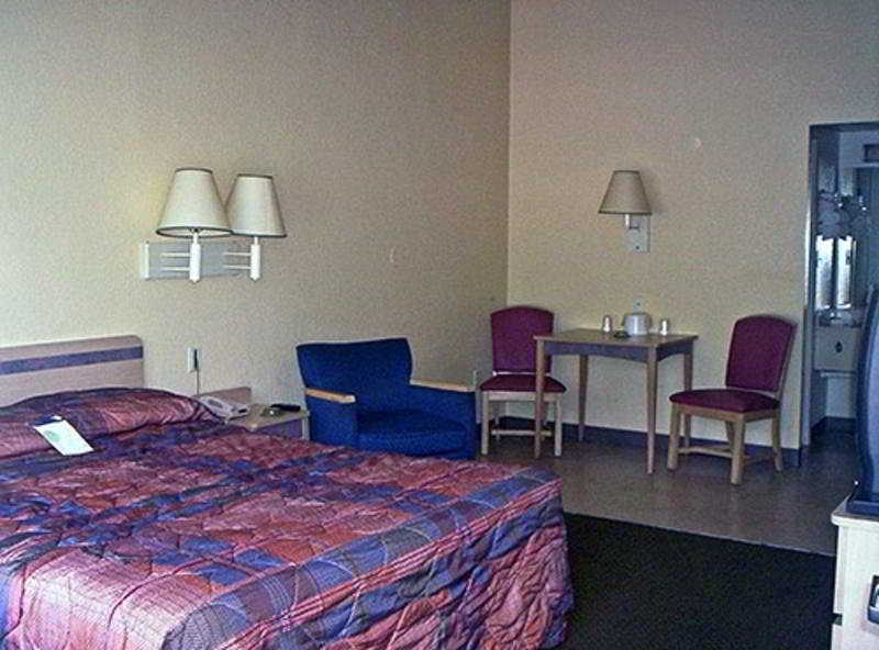 Super 8 By Wyndham Aberdeen Southern Pines Экстерьер фото